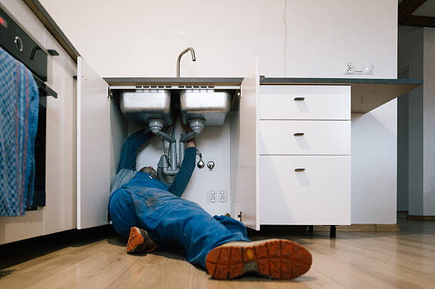 Professional Leak Detection technician working in North Hampton, NH